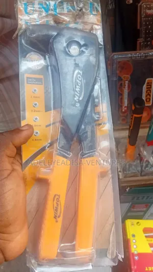 Hand Rivet Machine