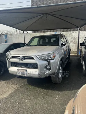 Toyota 4-Runner Limited 2022 Silver
