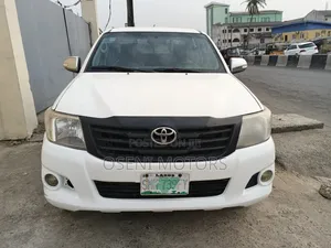 Toyota Hilux 2.0 VVT-i 2010 White