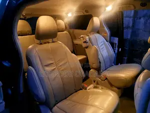 Toyota Sienna XLE 8 Passenger 2012 Gray