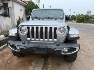 Jeep Wrangler 2022 Silver