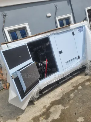 150kva Perkins England 🏴󠁧󠁢󠁥󠁮󠁧󠁿 Soundproof Generator