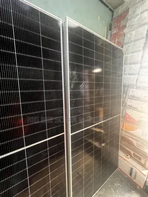 Jinko 650w Bifacial Half Cut Solar Panel