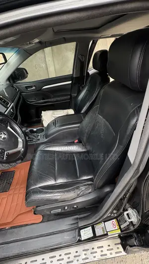 Toyota Highlander XLE V6 4x2 (3.5L 6cyl 6A) 2016 Black