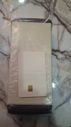 Chip Card (Off-White)