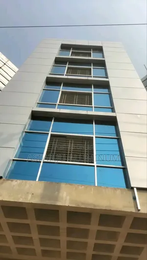 Aluminium Cuttingwall With Open Window