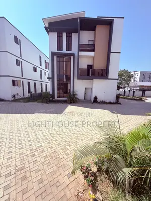 6bdrm Duplex in Mabushi for sale