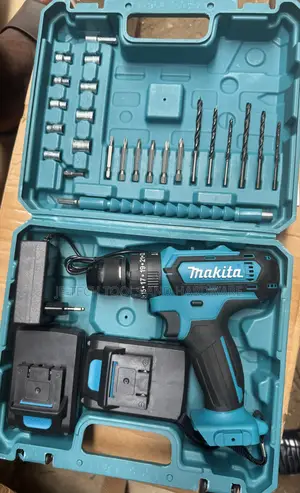 Makita Cordless Drill Kit