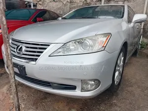 Lexus ES 350 2011 Silver