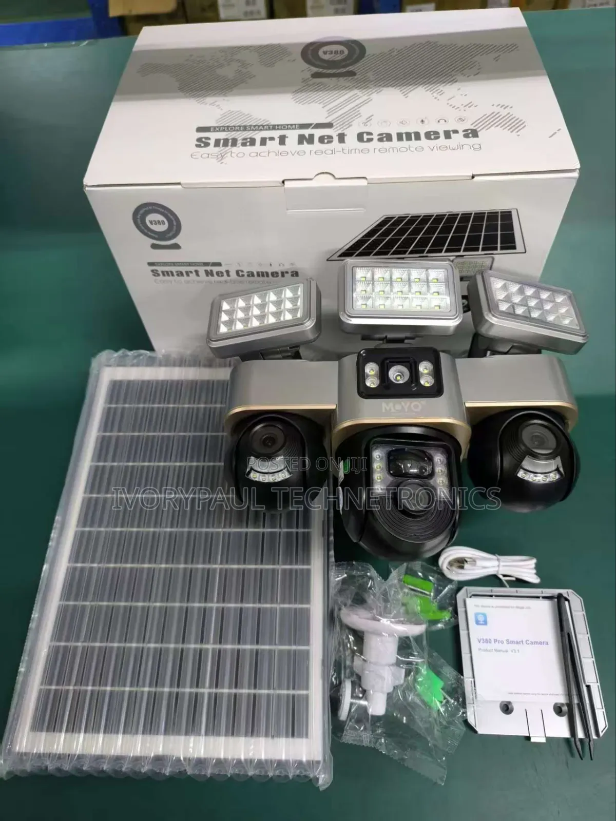 3 Lens PTZ CCTV Camera With Light