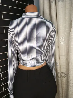 Double Pin Woman Button Down Striped Long Sleeve Crop Top