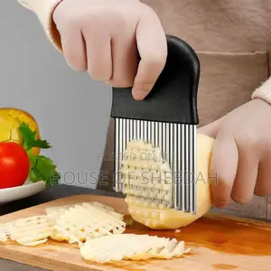 Stainless Steel Crinkle Cutter /Wavy Vegetable Slicer.