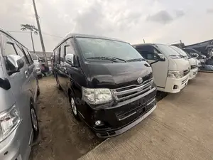 Toyota HiAce 2014 Black