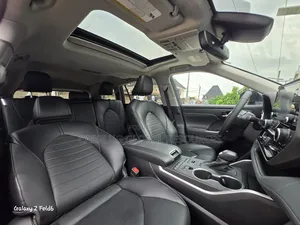 Toyota Highlander XLE 2022 Gray