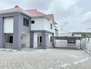 4bdrm Duplex in Gwarinpa for rent