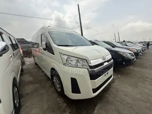 Toyota Grand HiAce 2020 White