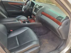 Lexus LS 460 AWD 2008 Silver