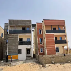 5bdrm Duplex in Gaduwa for sale