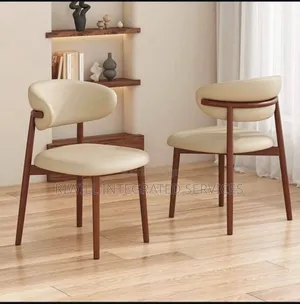 Dining Chair With Wooden Legs