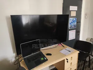 55 Inch Samsung AU7000 Crystal UHD Smart TV