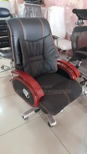 Boss Cushion Executive Chair