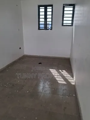 Shop to Let
