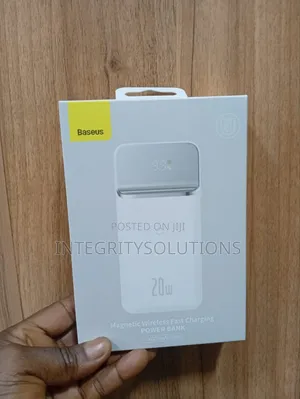 Magnetic Wireless Power Bank. Fast Charging