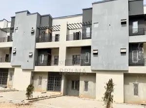 4bdrm Duplex in Life Camp for sale
