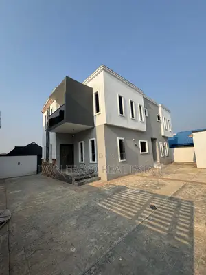 4bdrm Duplex in Kolapo Ishola Gra, Akobo for sale