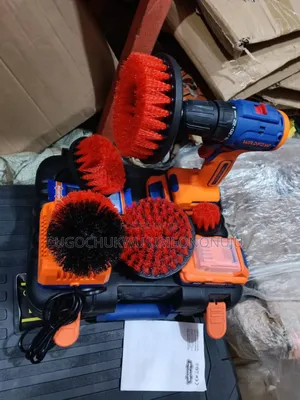 Cordless Machine With Brush