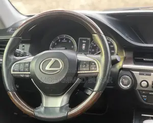 Lexus ES 2016 Gold