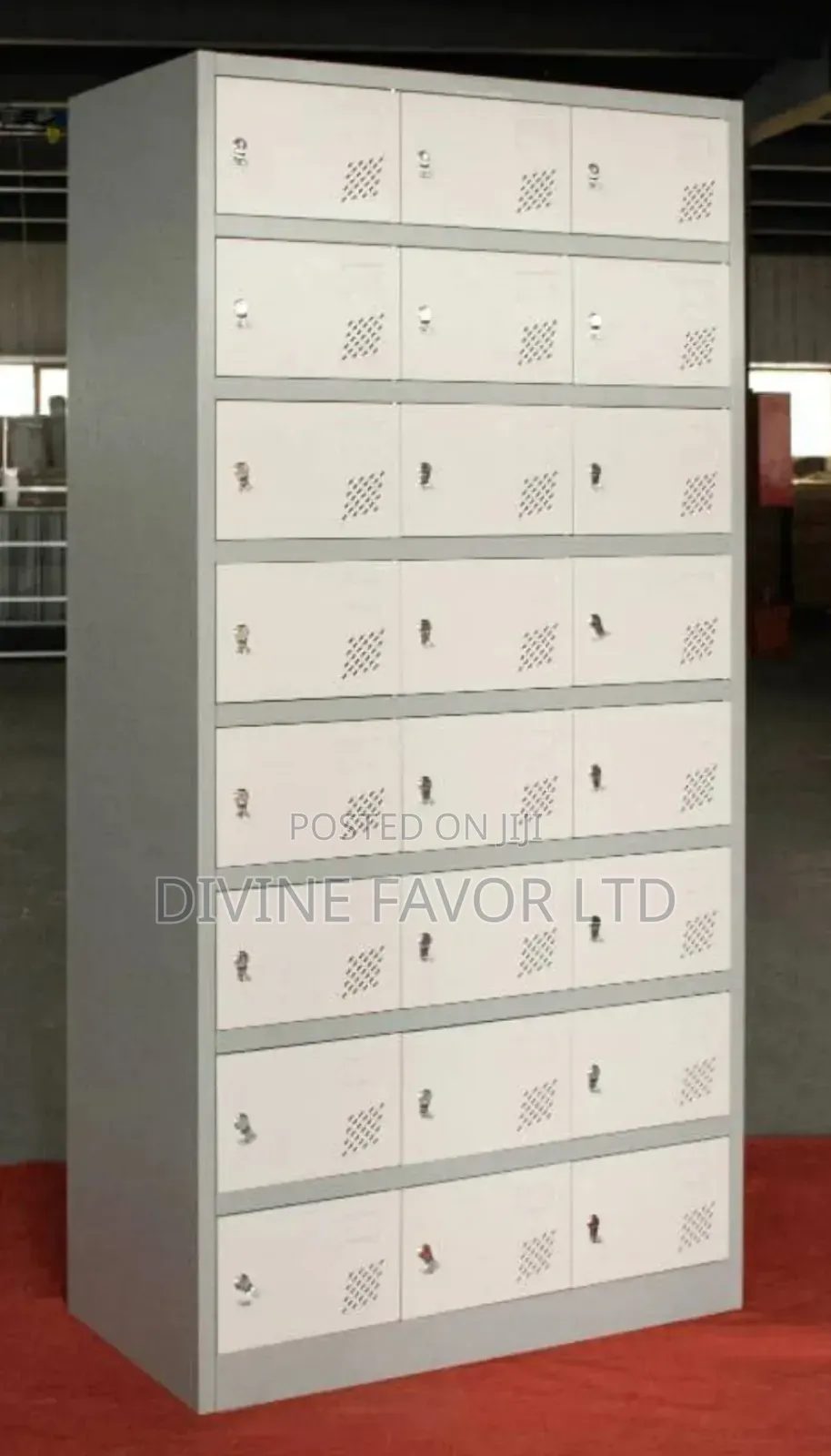 Worker's Lockers 24 Keys.