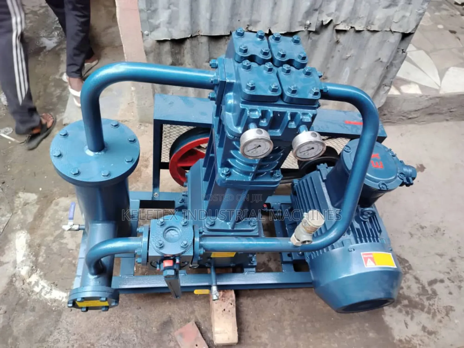 Gas Compressor