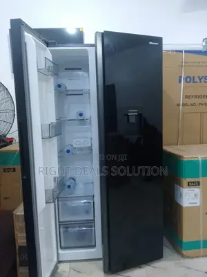 Hisense BLK Side-by-Side Refrigerator With Power-Efficient Inverter