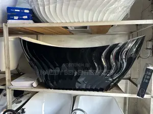 Acrylic Bathtubs With Unique Design