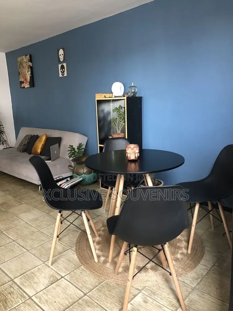 Simple Round/Rectangle Shape 4 Seater Dining Set With Solid Wood Foot