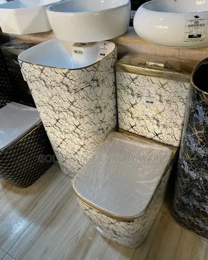 Elegant Design Wc Set (Gold and Cream)