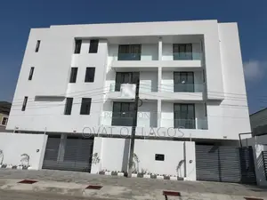 2bdrm Apartment in Lekki Phase 1 (Right for sale