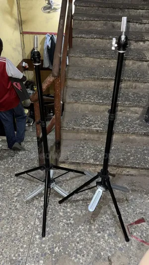 Medium Wig Head Tripod Stand