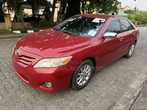 Toyota Camry XLE 4dr Sedan (2.5L 4cyl 6AM) 2010 Red