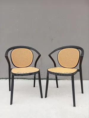 Modern Dining Chairs - Rattan Style Plastic Armchairs for Kitchen