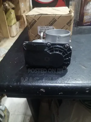 Throttle Body/Injector Mouth for 2tr Engine
