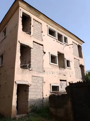 20bdrm Apartment in Nekede, Owerri for sale