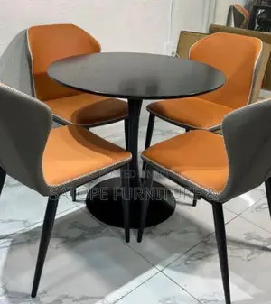 High Quality Restaurant Chsir and Table
