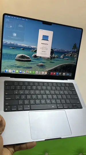 Laptop Apple MacBook Pro 2023 M3 14-Inch 8GB Apple M3 SSD 512GB