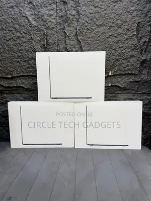New Laptop Apple MacBook Air 2025 M4 15-Inch 16GB Apple M4 SSD 256GB