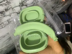 Neat Airpodmax Silicon Rubber Pouch Light Green