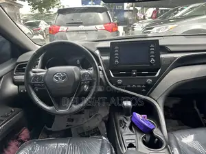 Toyota Camry XLE 4dr Sedan (3.5L 6cyl 6A) 2015 Black