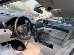 Toyota Venza V6 AWD 2010 Silver