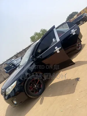 Toyota Corolla L 4dr Sedan (1.8L 4cyl 5M) 2012 Black
